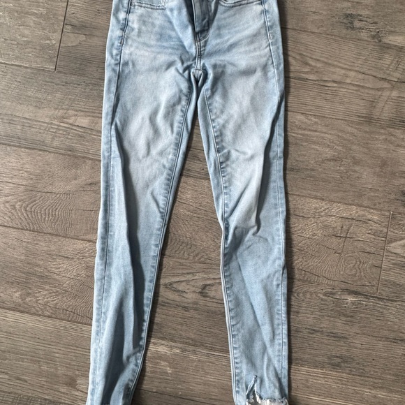 American Eagle Outfitters Denim - American Eagle Outfitters Light Wash Skinny Jeans